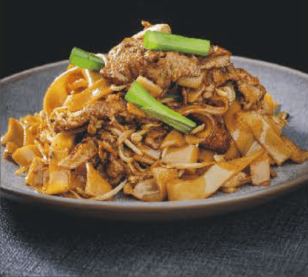 Stir-fried Rice Flat Noodles With Beef