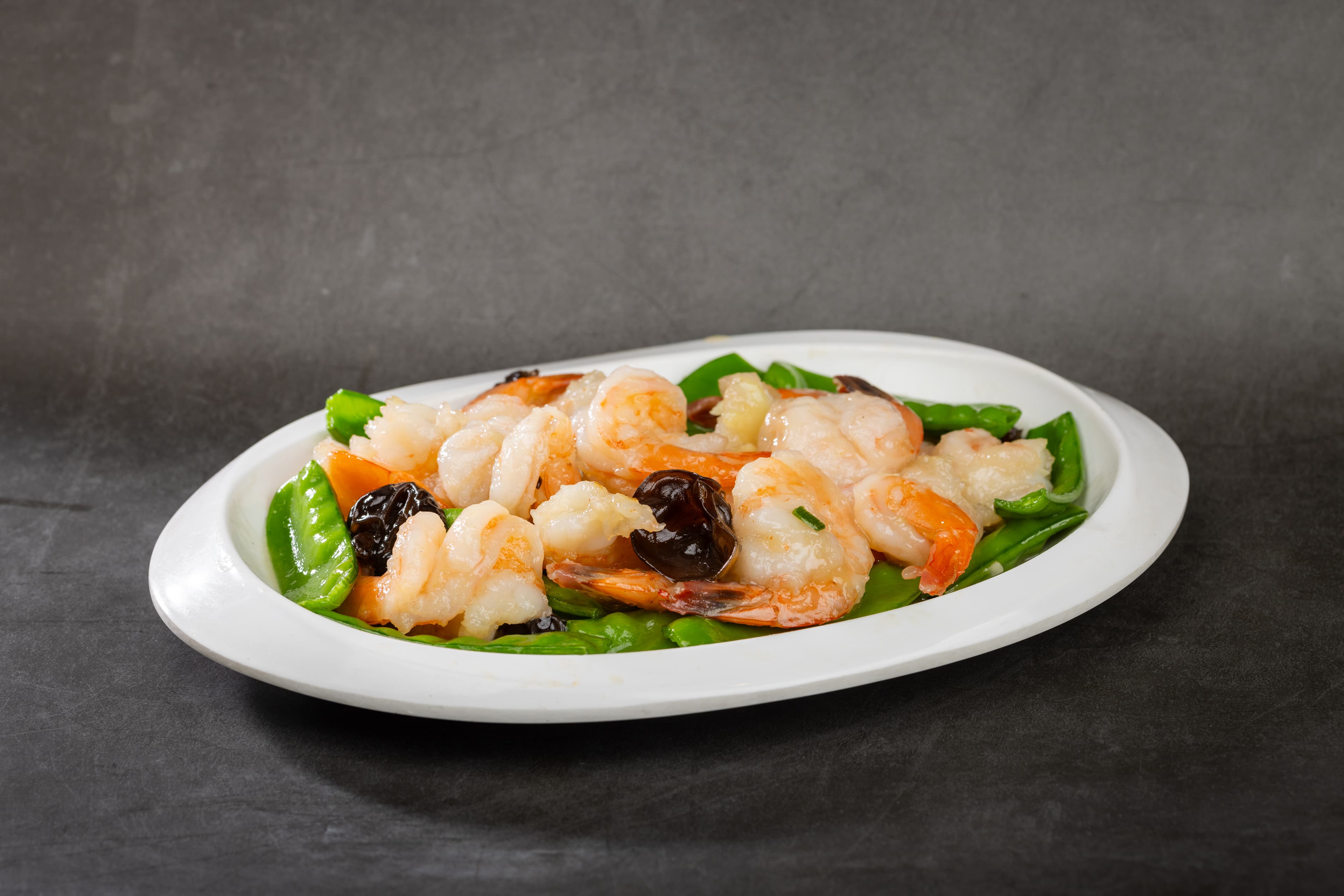 Stir- fried Snow Peas with King Prawns
